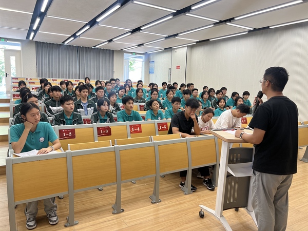 学生会4.jpg